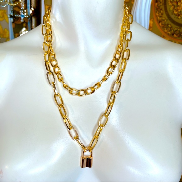 Gold plated lock 🔒 18” to 20” necklace + chain 16” to 18” - set - Picture 2 of 4